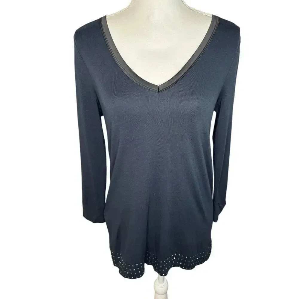 Express Women’s Large Black V-Neck Long Sleeved Top With Polka Dot Hem‎